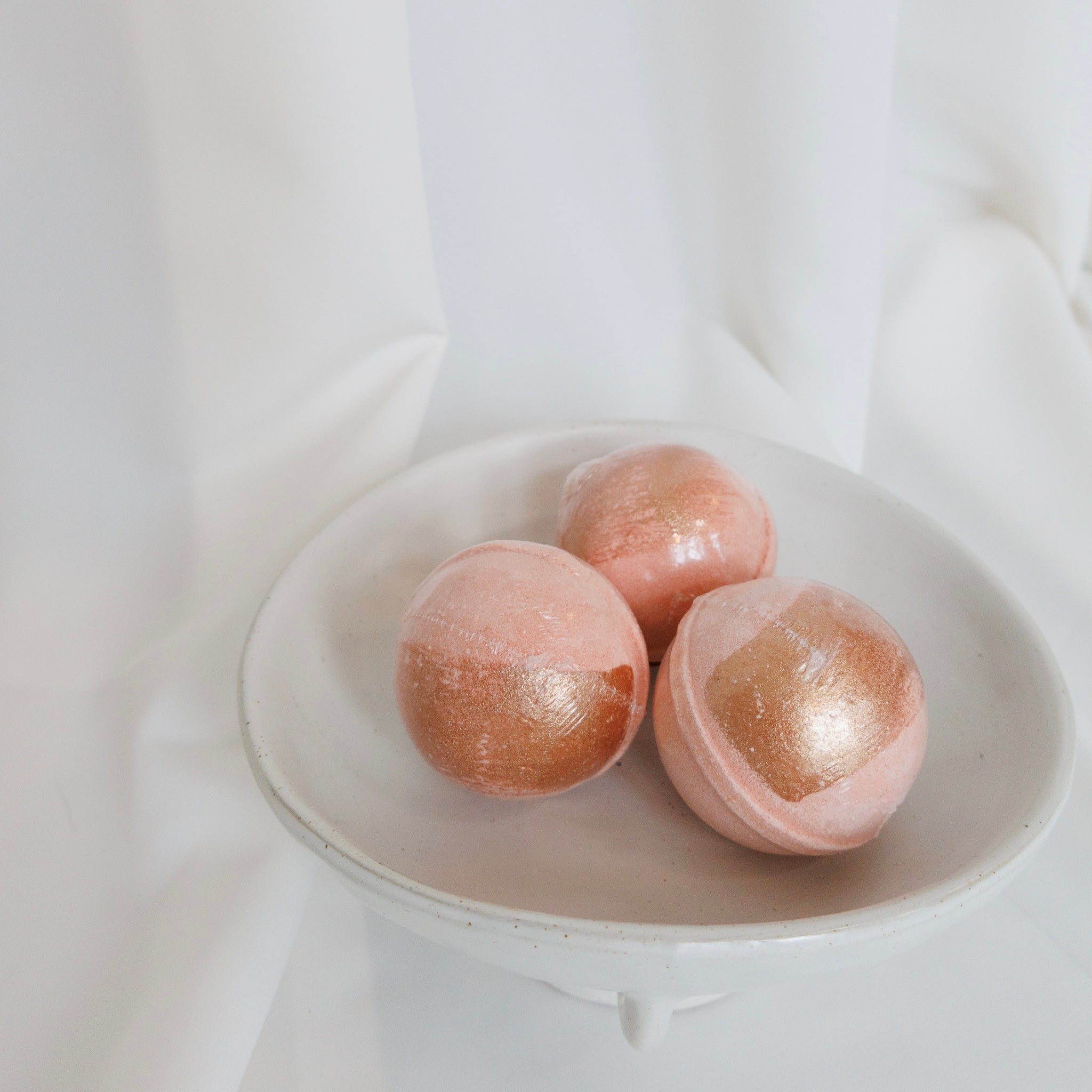 Cinnamon & Vanilla Bath Bomb