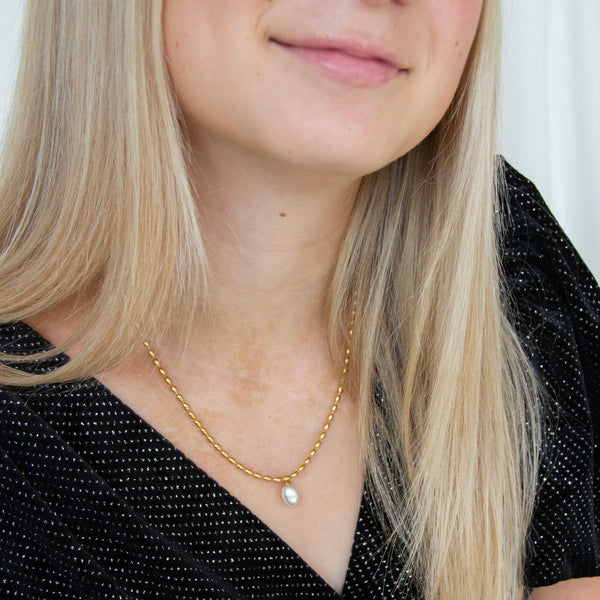 Golden Pulse Necklace