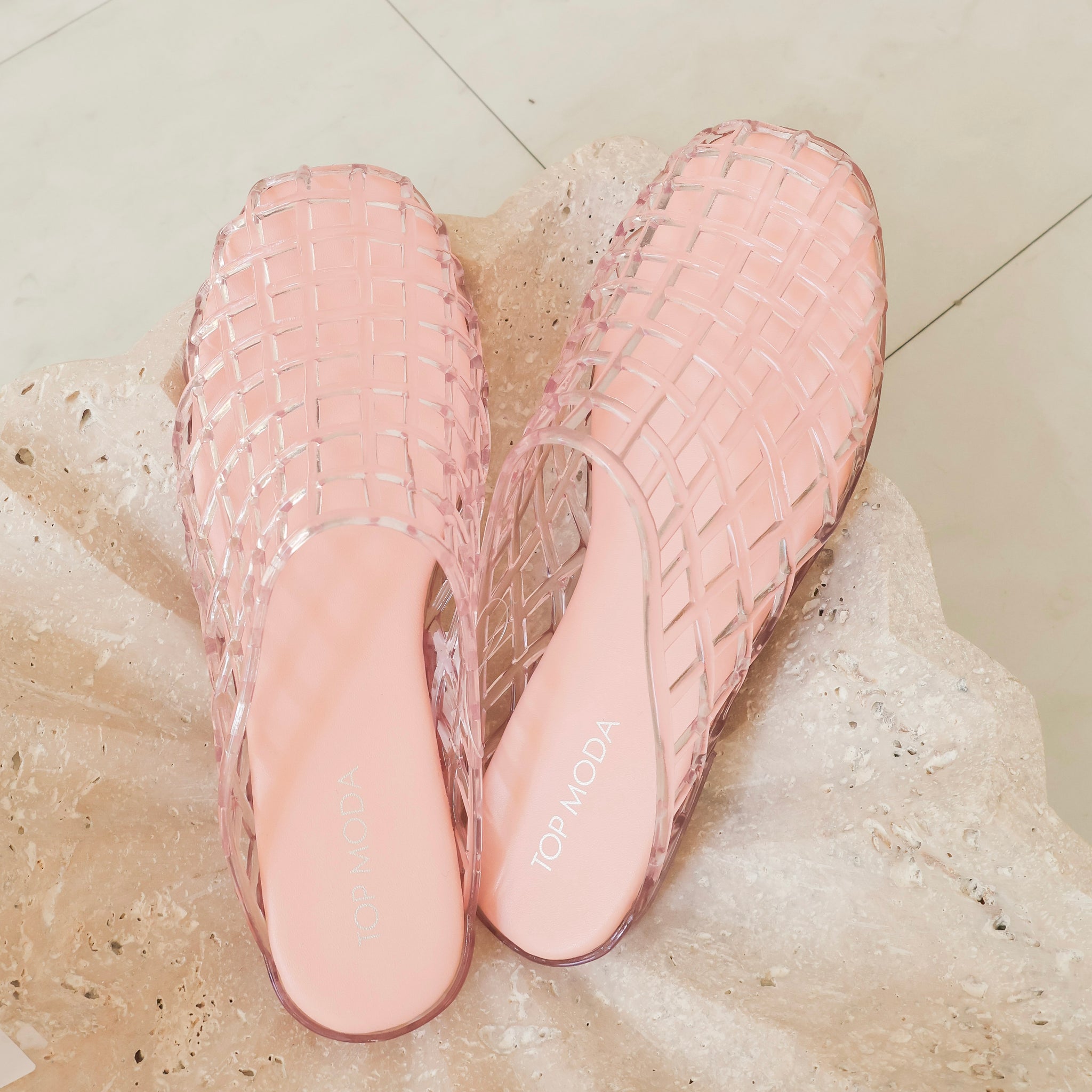 Blush Theory Caged Jelly