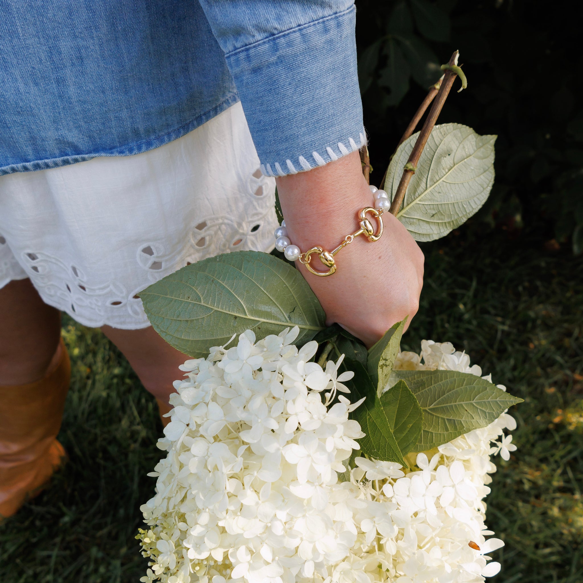 Equestrian Pearl Bracelet