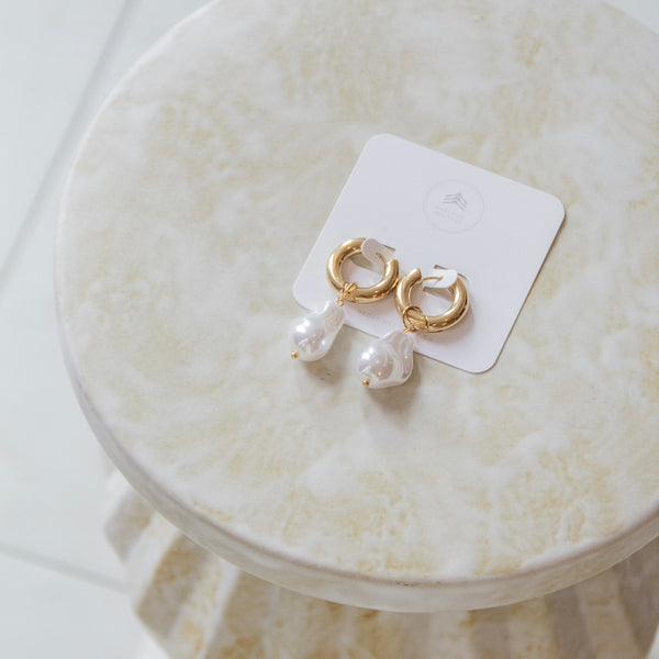 Della Drop Earrings